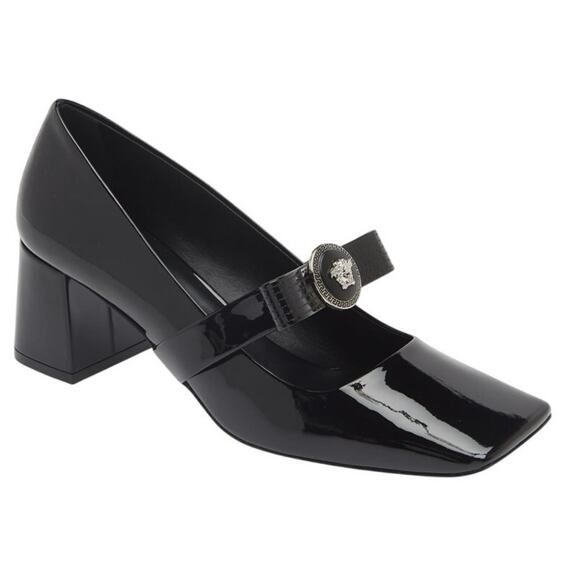 VERSACE
Patent Leather Medusa Bow Mary
Jane Pump 38.5EU / 8.5US - Picture 8 of 14